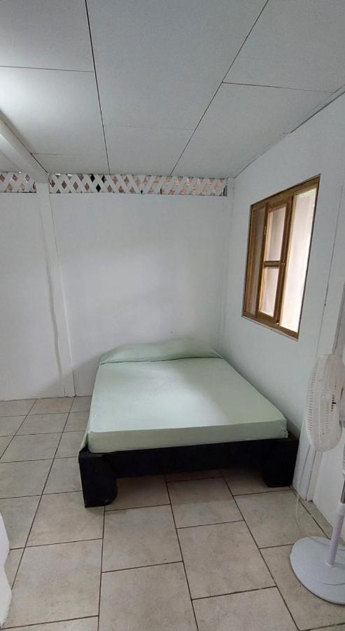 Mar Caribe Pv Hotell Puerto Viejo de Talamanca Eksteriør bilde