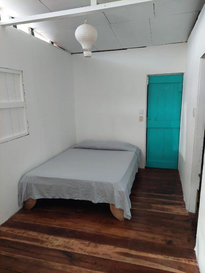 Mar Caribe Pv Hotell Puerto Viejo de Talamanca Eksteriør bilde
