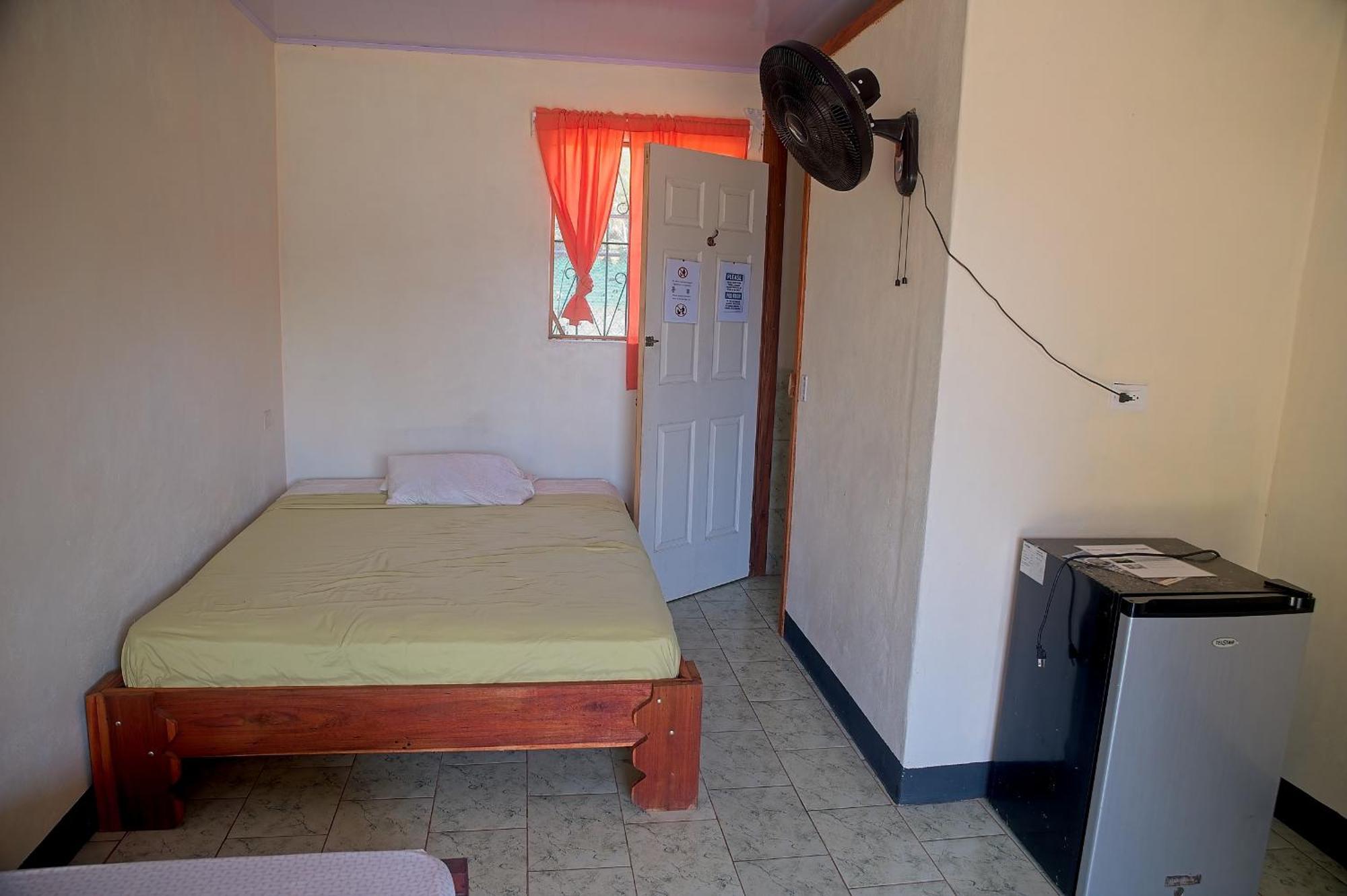 Mar Caribe Pv Hotell Puerto Viejo de Talamanca Eksteriør bilde