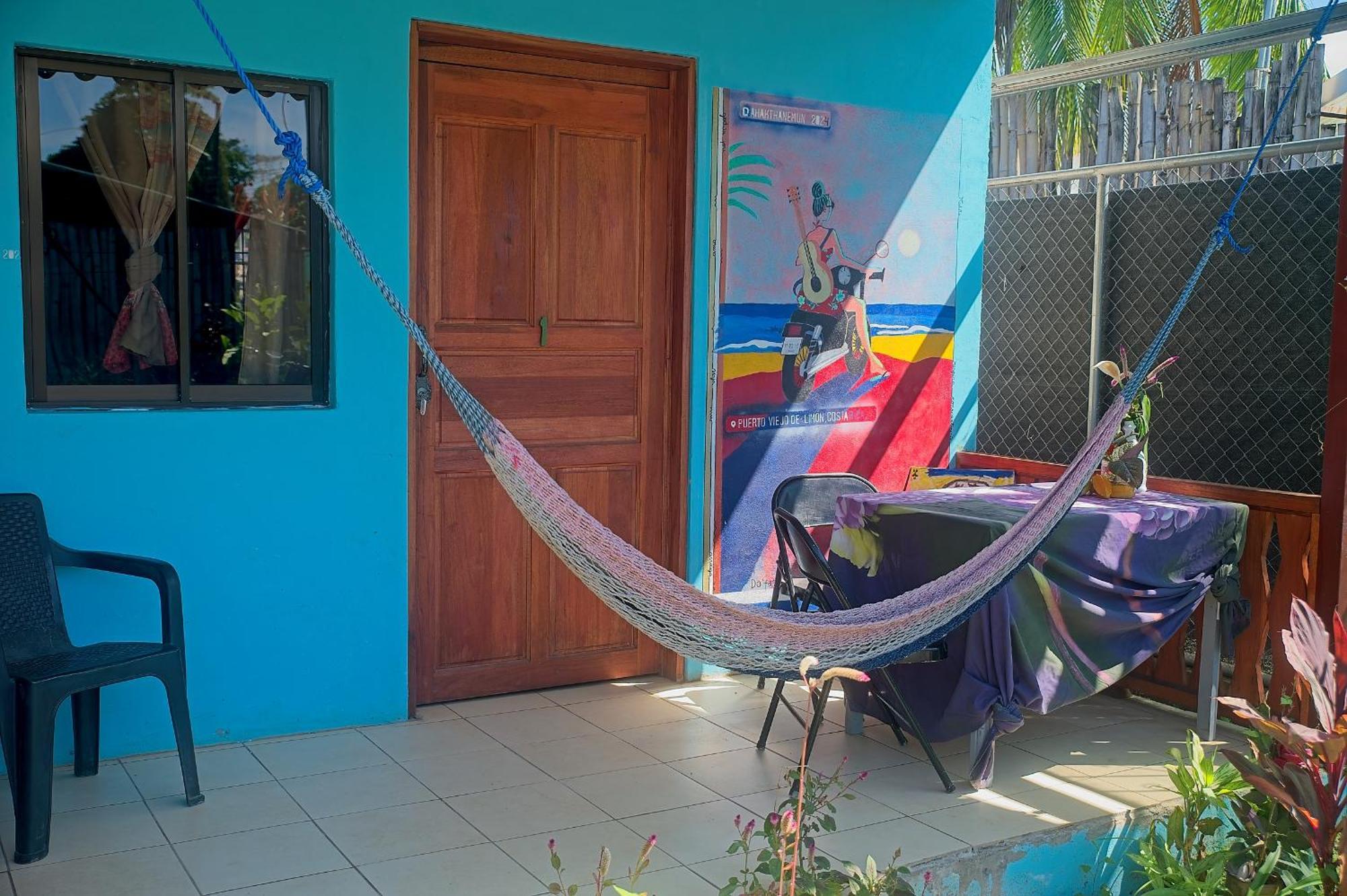 Mar Caribe Pv Hotell Puerto Viejo de Talamanca Eksteriør bilde