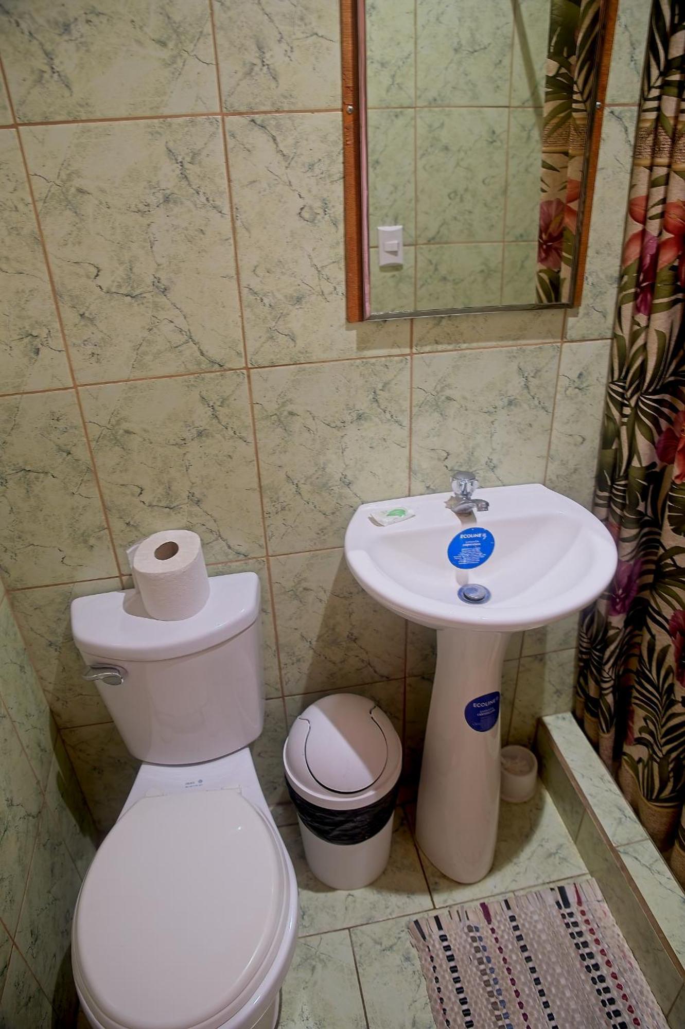Mar Caribe Pv Hotell Puerto Viejo de Talamanca Eksteriør bilde