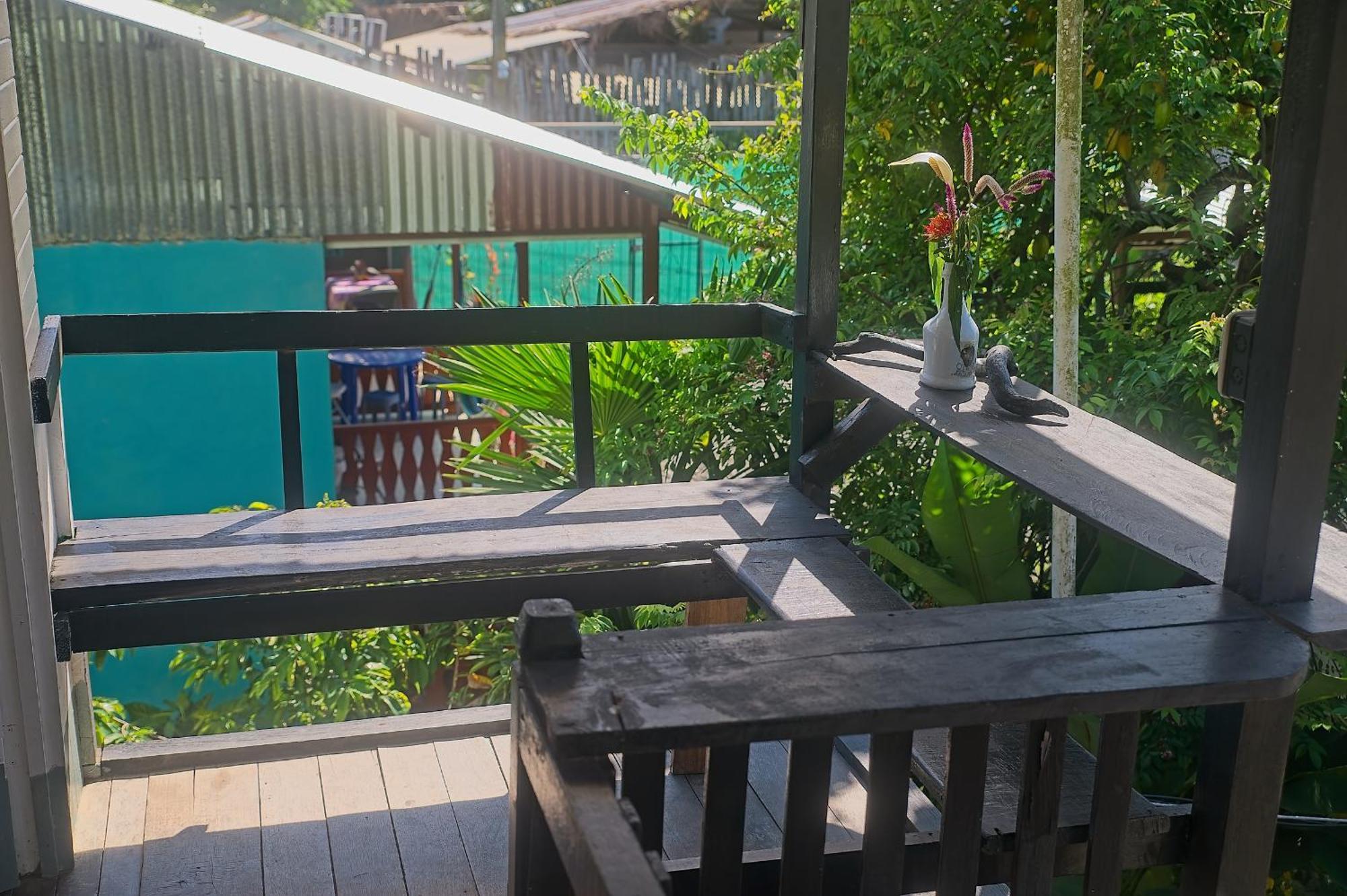 Mar Caribe Pv Hotell Puerto Viejo de Talamanca Eksteriør bilde